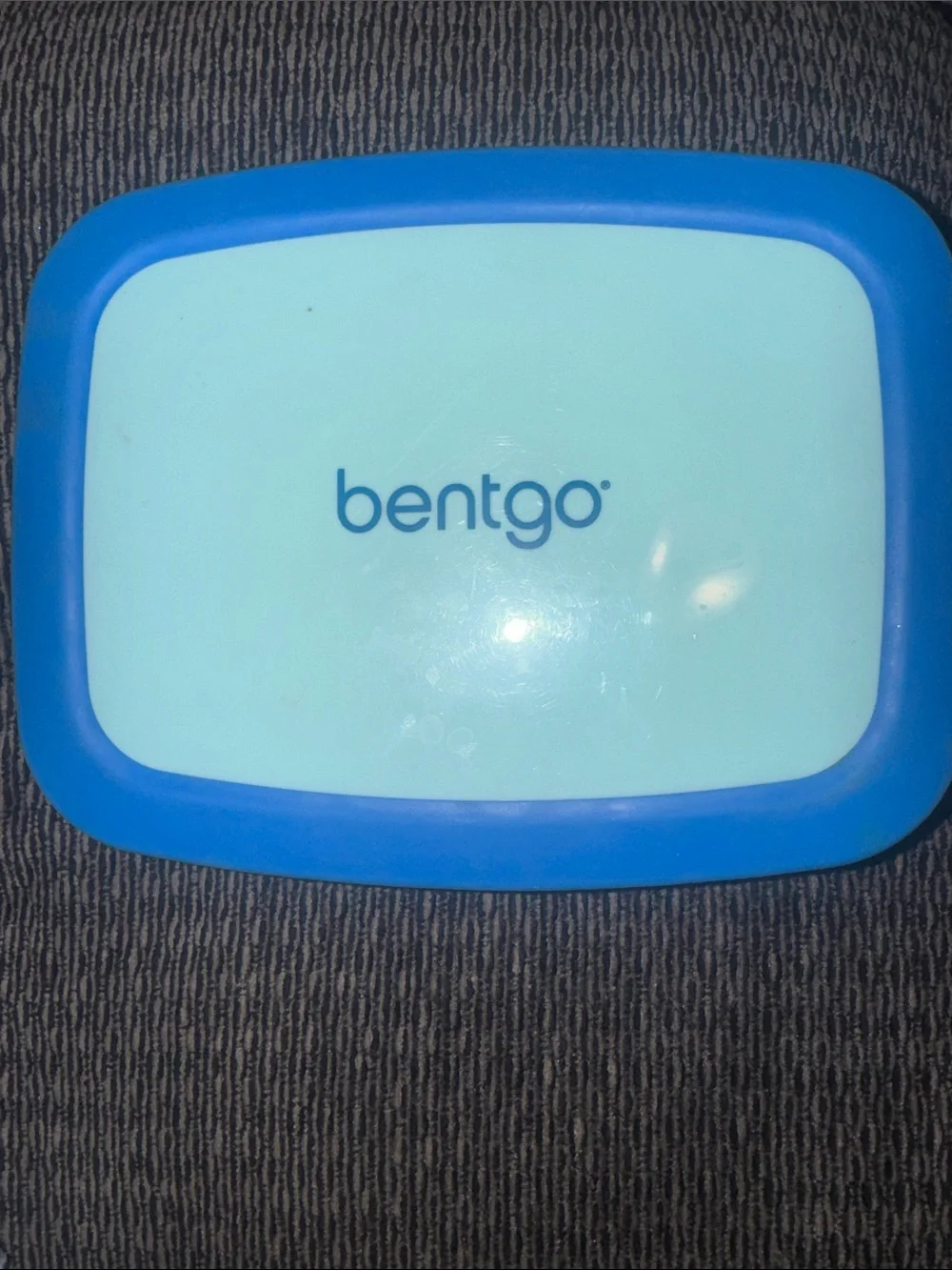 Bentgo Blue & Light Blue Food Storage Container. Seal proof, keeps food fresh!